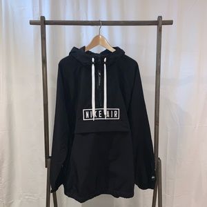 Nike Air Black Quarter-Zip Windbreaker Jacket